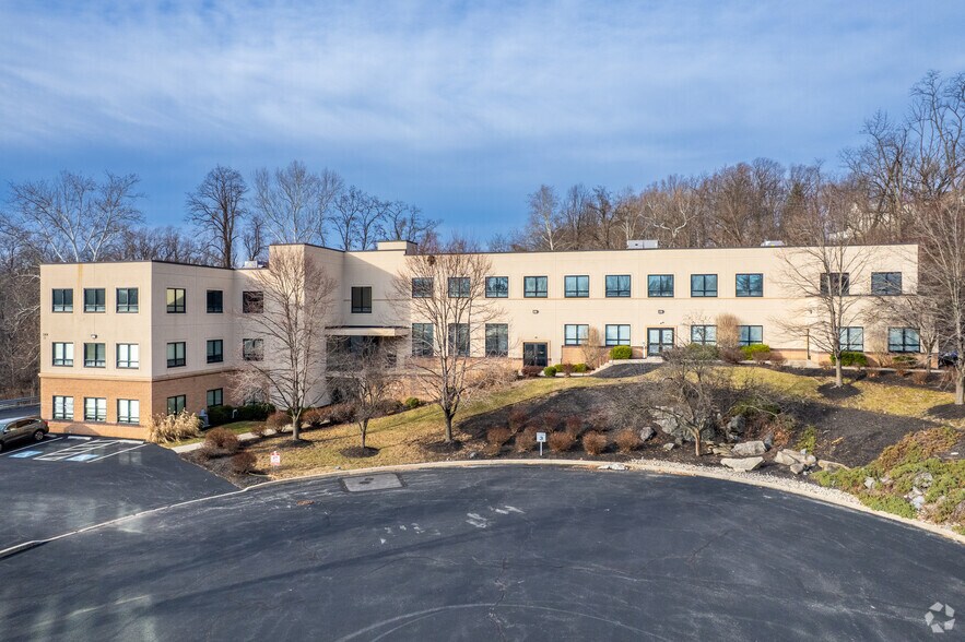 More Photos Of 1 Raymond Dr, Havertown Unknown For Lease