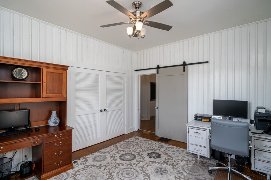 More Photos Of 360 E Main St, Canton Office Residential For Lease