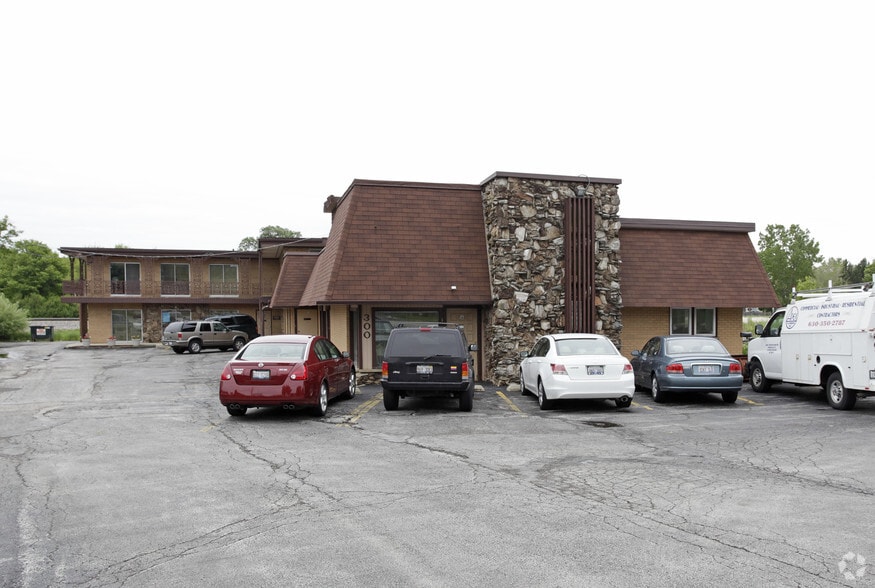 Primary Photo Of 300 E Irving Park Rd, Wood Dale Office For Lease