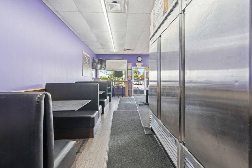 More Photos Of 620 Killingly St, Johnston Restaurant For Sale