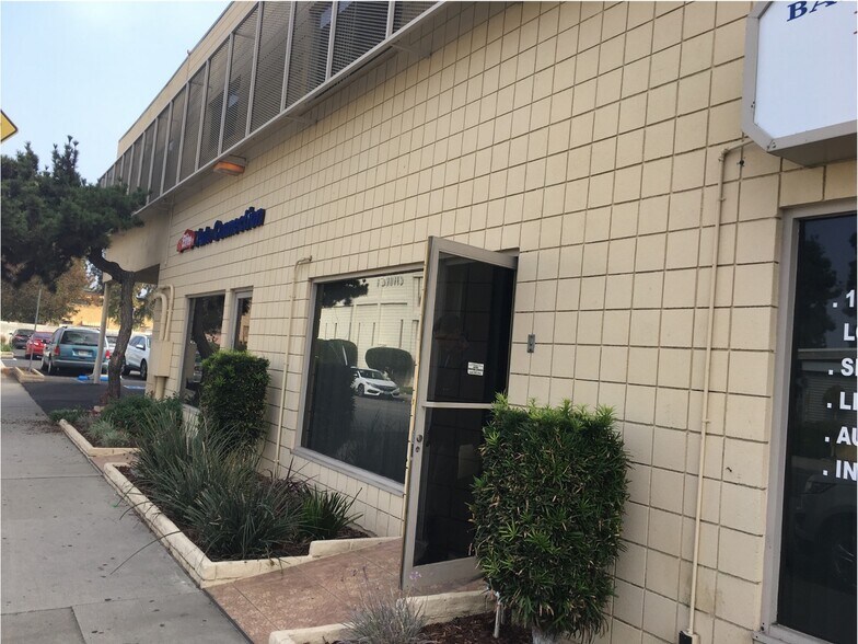 More Photos Of 11401 Valley Blvd, El Monte Office Residential For Lease