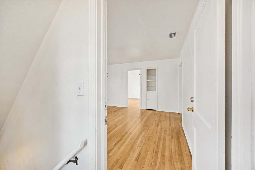 More Photos Of 1250 Mcduff Ave, Jacksonville Storefront Retail Office For Sale