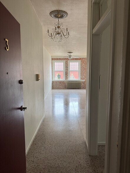 More Photos Of 128 S 5th St, Norfolk Apartments For Sale