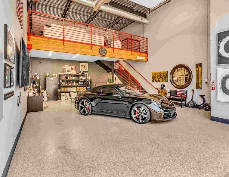 More Photos Of 15032 N 74th St, Scottsdale Showroom For Sale