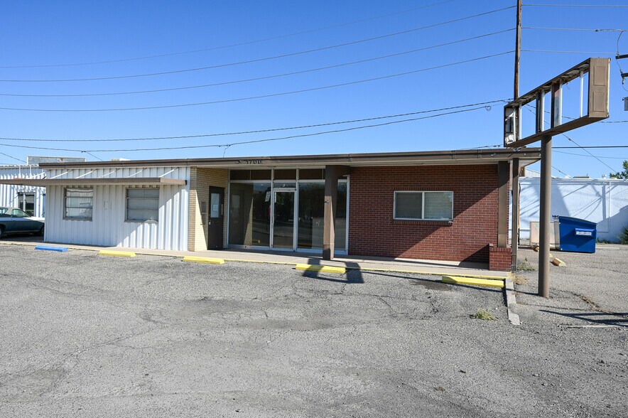 More Photos Of 1700 I 70 Business Loop, Grand Junction Flex For Lease
