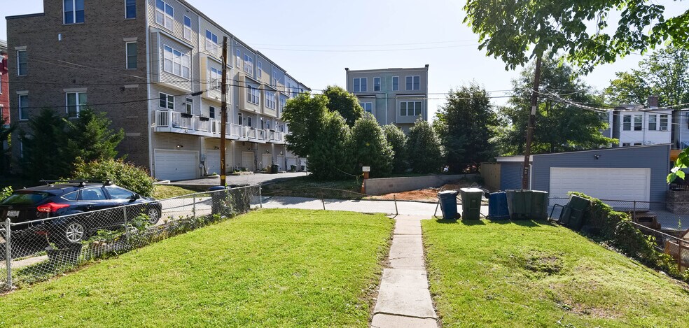 More Photos Of 2823 4th St NE, Washington Multifamily For Sale