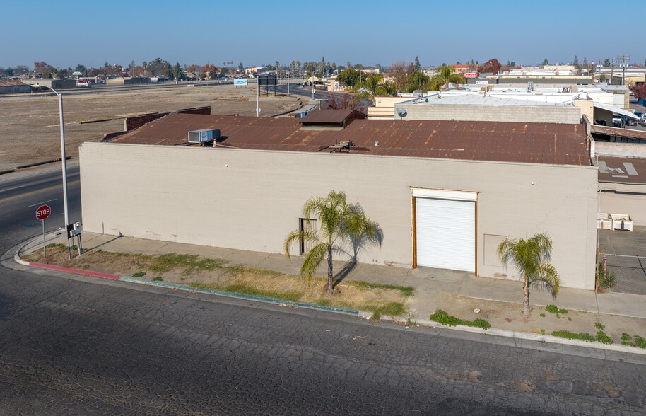 More Photos Of 460 S K St, Tulare Freestanding For Sale
