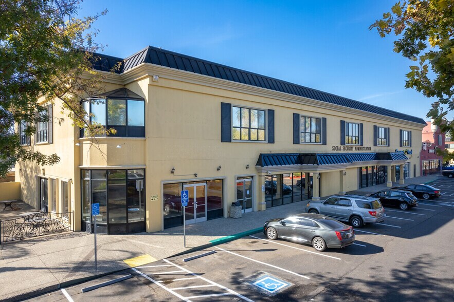 More Photos Of 1110 W Kettleman Ln, Lodi Unknown For Lease