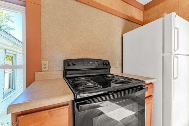 More Photos Of 112 Vine St, Wellington Storefront Retail Residential For Sale