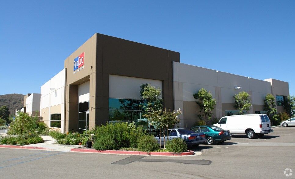 More Photos Of 4115 Guardian St, Simi Valley Office For Lease