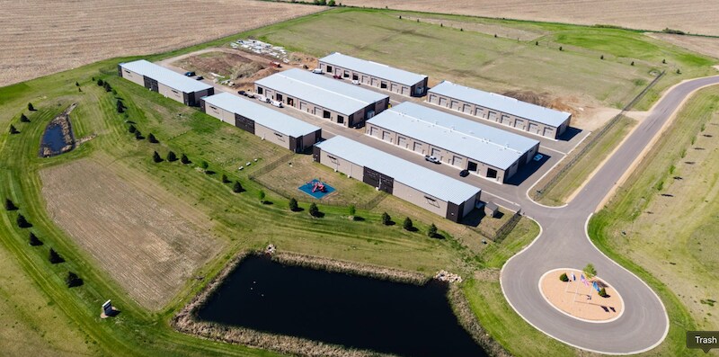 More Photos Of 663 Valerie Ave, Hudson Specialty For Sale