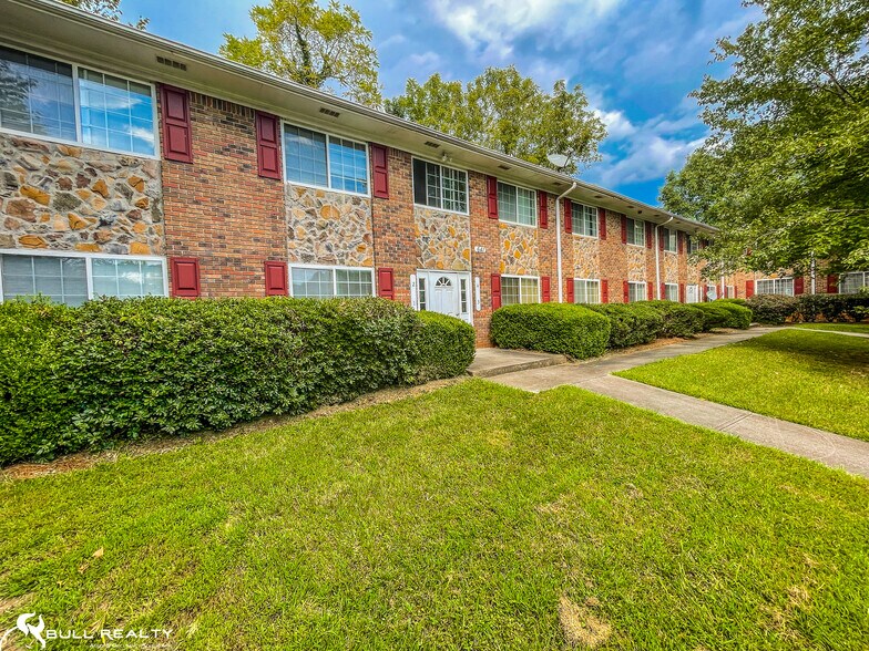 More Photos Of 641 Powder Springs St SE, Smyrna Apartments For Sale