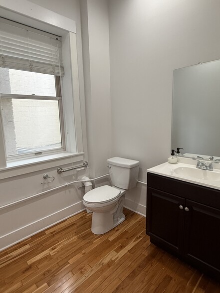 More Photos Of 1108 Broadway St, Cincinnati Multifamily For Sale