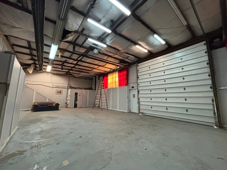 More Photos Of 959 2nd St, Columbus Storefront Retail Office For Lease