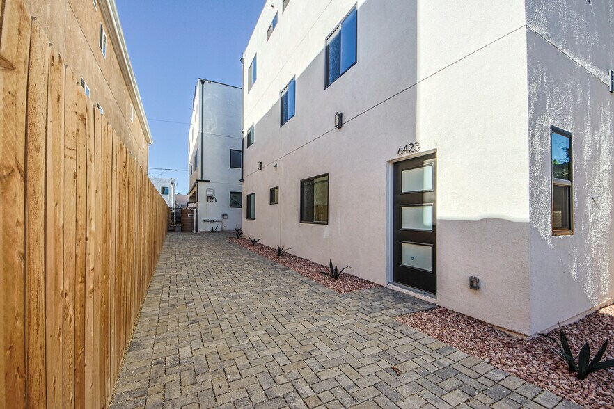 More Photos Of 6421 Troost Ave, North Hollywood Apartments For Sale