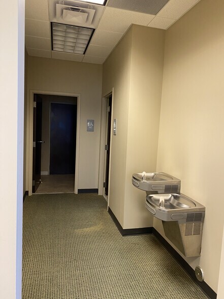 More Photos Of 7750 N Wickham Rd, Melbourne Bank For Lease