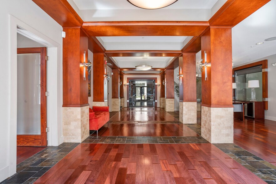 More Photos Of 400 17th St NW, Atlanta Apartments For Lease