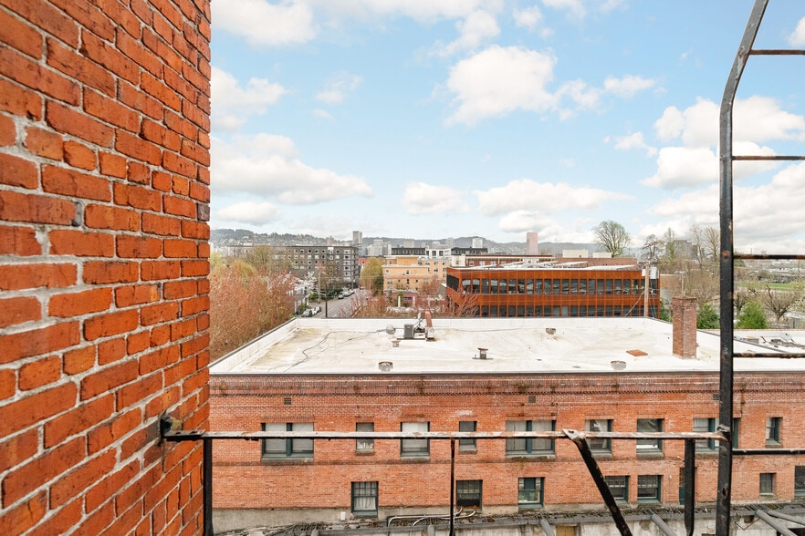 More Photos Of , Portland Multifamily For Sale