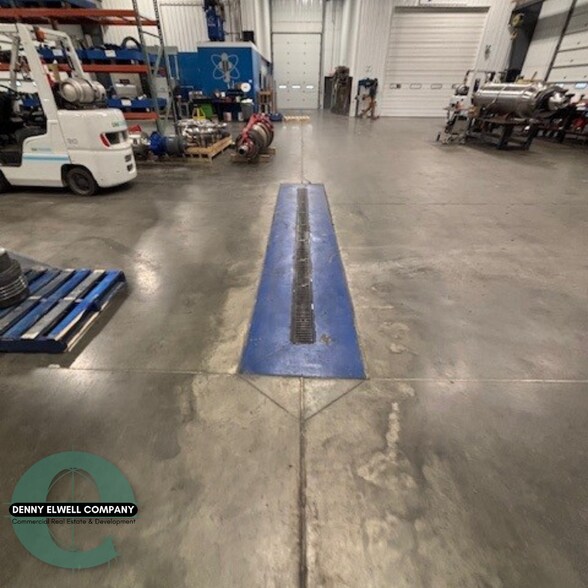 More Photos Of 1545 Blue Sky Blvd-Building 1, Huxley Warehouse For Lease