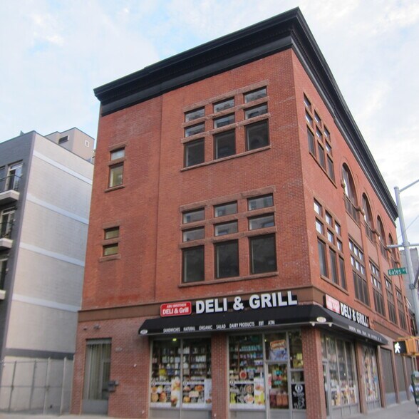 More Photos Of 405-407 Gates Ave, Brooklyn Loft Creative Space For Lease