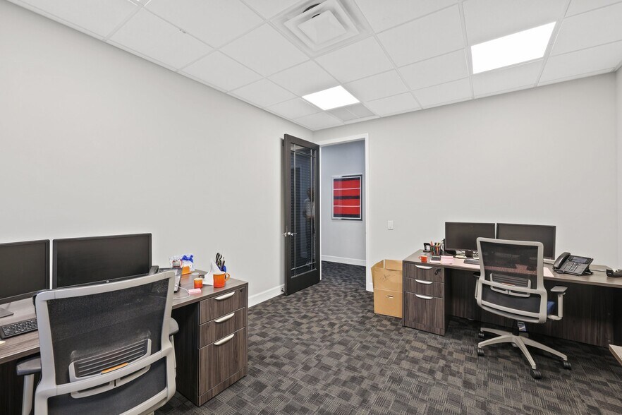 More Photos Of 10055 Yamato Rd, Boca Raton Medical For Sale