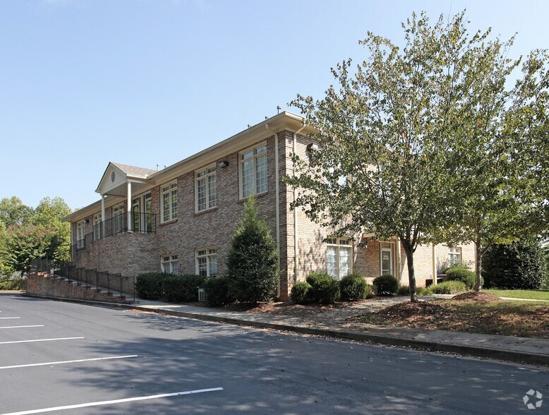 More Photos Of 120 Carnegie Pl, Fayetteville Office For Lease
