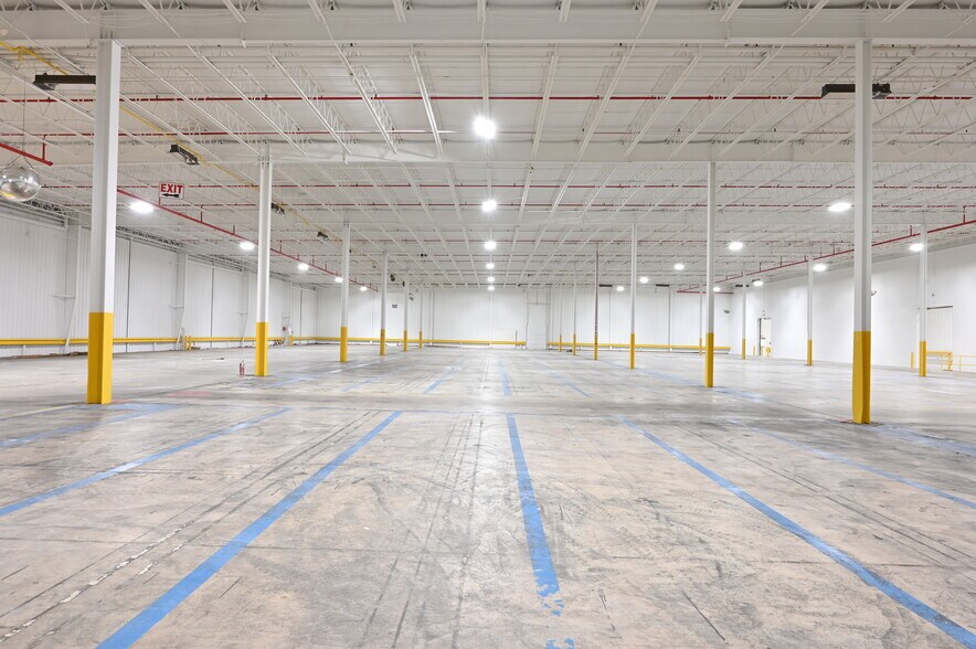 More Photos Of 701 33rd Ave N, Saint Cloud Manufacturing For Lease