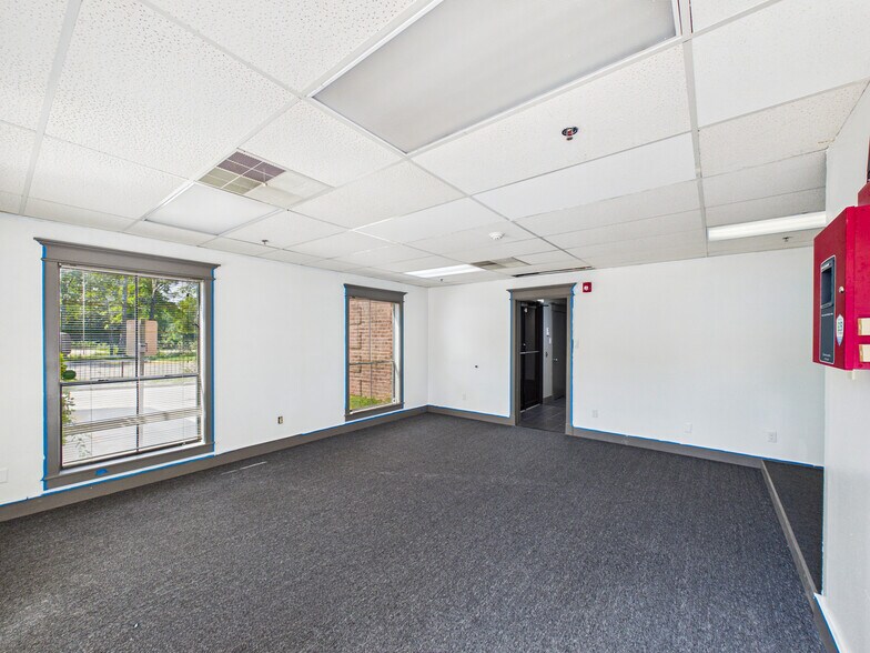 More Photos Of 25222 Glen Loch Dr, Spring Coworking Space