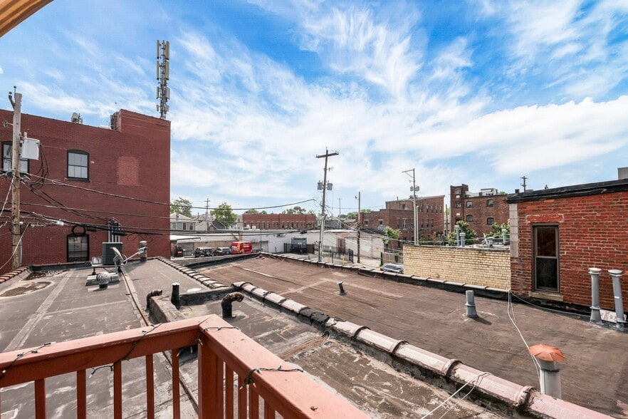 More Photos Of 1186 N High St, Columbus Storefront Retail Office For Sale