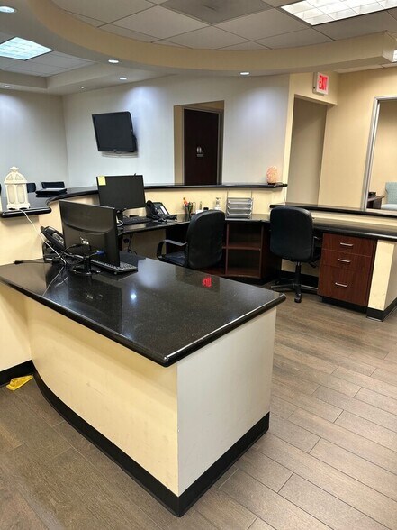 More Photos Of 4902 Irvine Center Dr, Irvine Medical For Lease