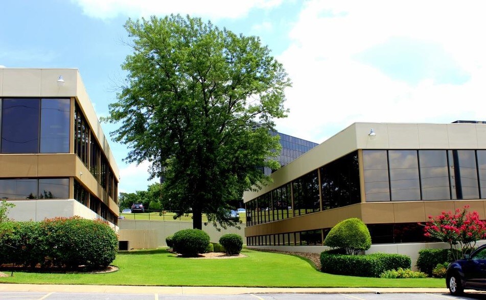 More Photos Of 6711 S Yale Ave, Tulsa Unknown For Lease