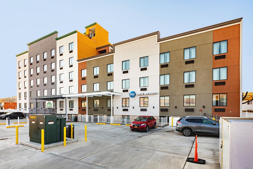 More Photos Of 1025 Beach 21st St, Far Rockaway Hotel For Sale