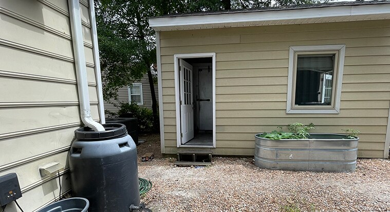 More Photos Of 6329 Mallory Dr, Richmond General Retail For Sale