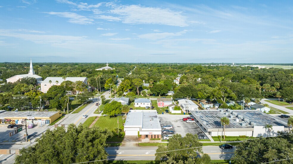 More Photos Of 2315 14th Ave, Vero Beach Medical For Sale