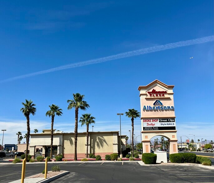 Primary Photo Of 2833-2949 E Desert Inn Rd, Las Vegas Unknown For Lease