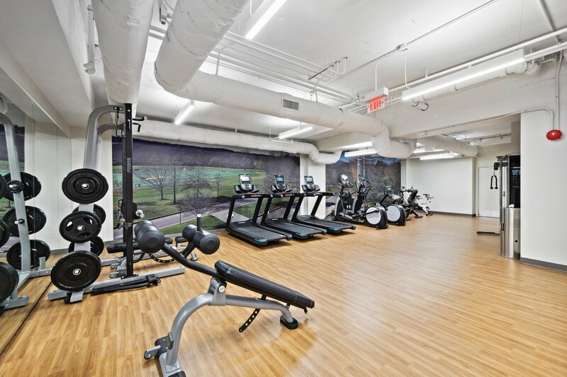 More Photos Of 1156 15th St NW, Washington Office For Lease