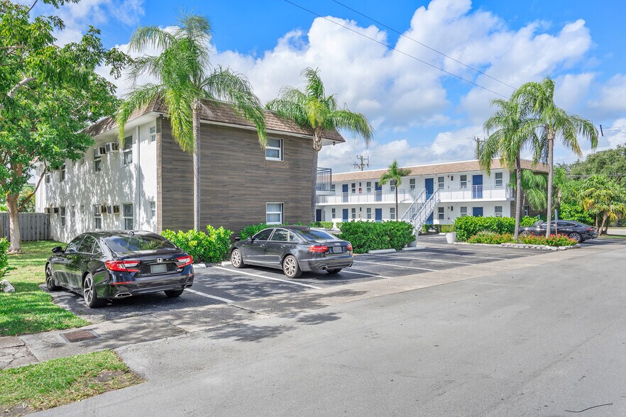 More Photos Of 50 SE 12th St, Fort Lauderdale Apartments For Sale