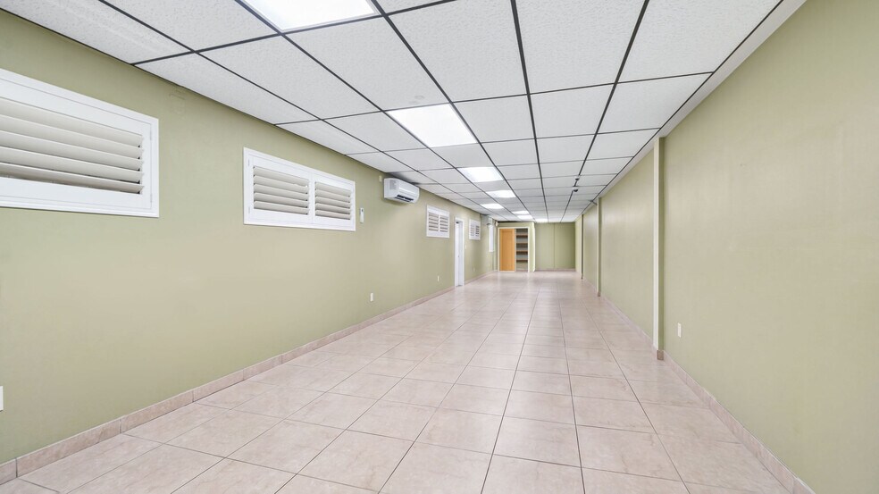 More Photos Of 44 SE 9th St, Deerfield Beach Warehouse For Sale