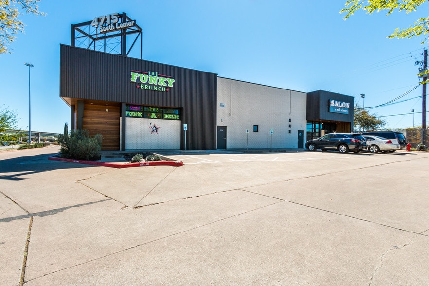 More Photos Of 4715 S Lamar Blvd, Sunset Valley Storefront For Lease