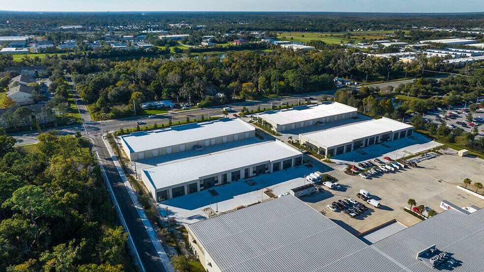 More Photos Of 375 Monroe Rd, Sanford Unknown For Lease