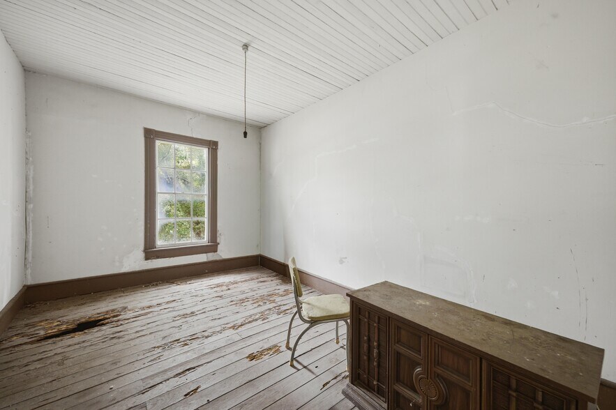 More Photos Of 120 N Main St, Bushnell Office Residential For Sale