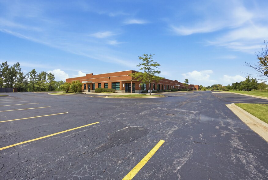 More Photos Of 18861 S 90th Ave, Mokena Medical For Lease