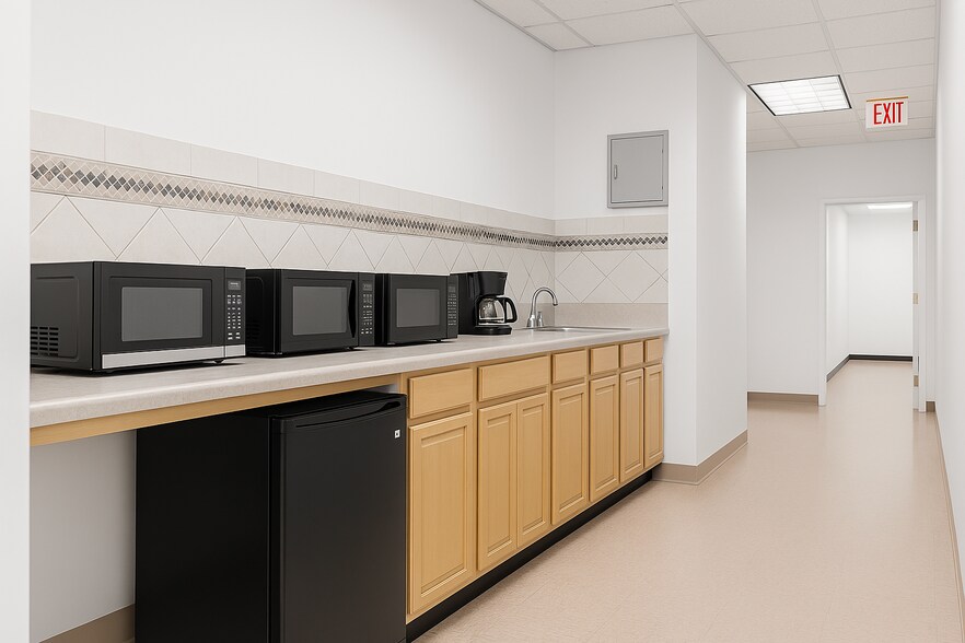 More Photos Of 1402 E Veterans Memorial Pky, Truesdale Manufacturing For Sale