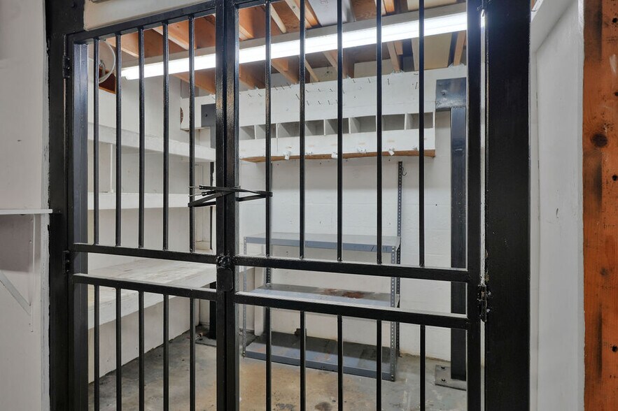 More Photos Of 7007 SW 13th Ter, Miami Warehouse For Sale