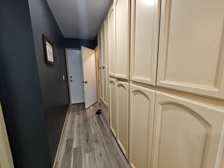 More Photos Of 521 E Ocean Ave, Lompoc Office Residential For Sale