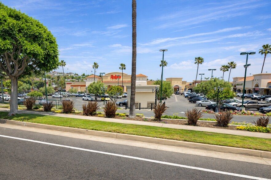More Photos Of 5001-5055 Pacific Coast Hwy, Torrance Unknown For Lease