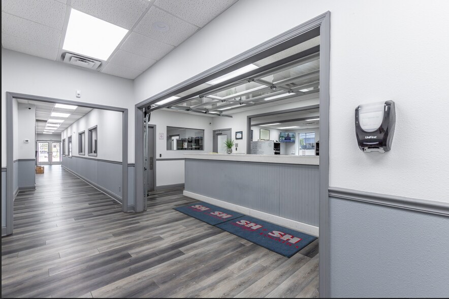 More Photos Of 403 Chickamauga Ave, Rossville Loft Creative Space For Lease