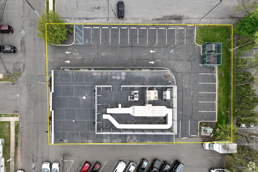 More Photos Of 20 Woodridge Ave, Hackensack Medical For Lease