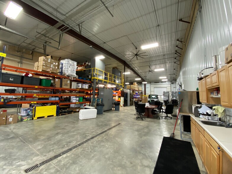 More Photos Of 14468 Commerce Park Blvd, Williston Warehouse For Sale