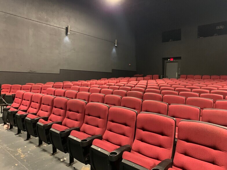 More Photos Of 1009 Halsell St, Bridgeport Theater Concert Hall For Sale